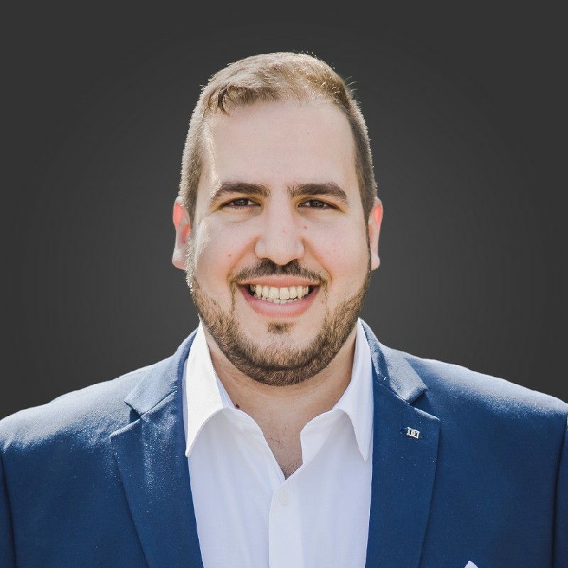 נועם - מתכנן פיננסי וסוכן ביטוח פנסיוני מומחה לייעוץ פרישה בשרון