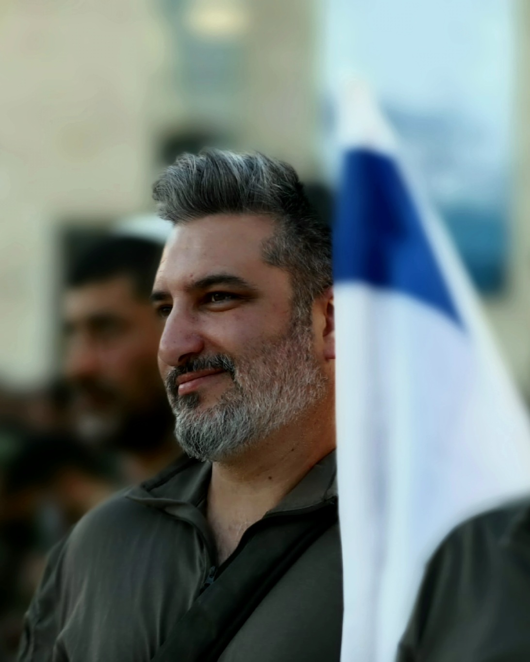 דור אליאב-Elevate Yourself